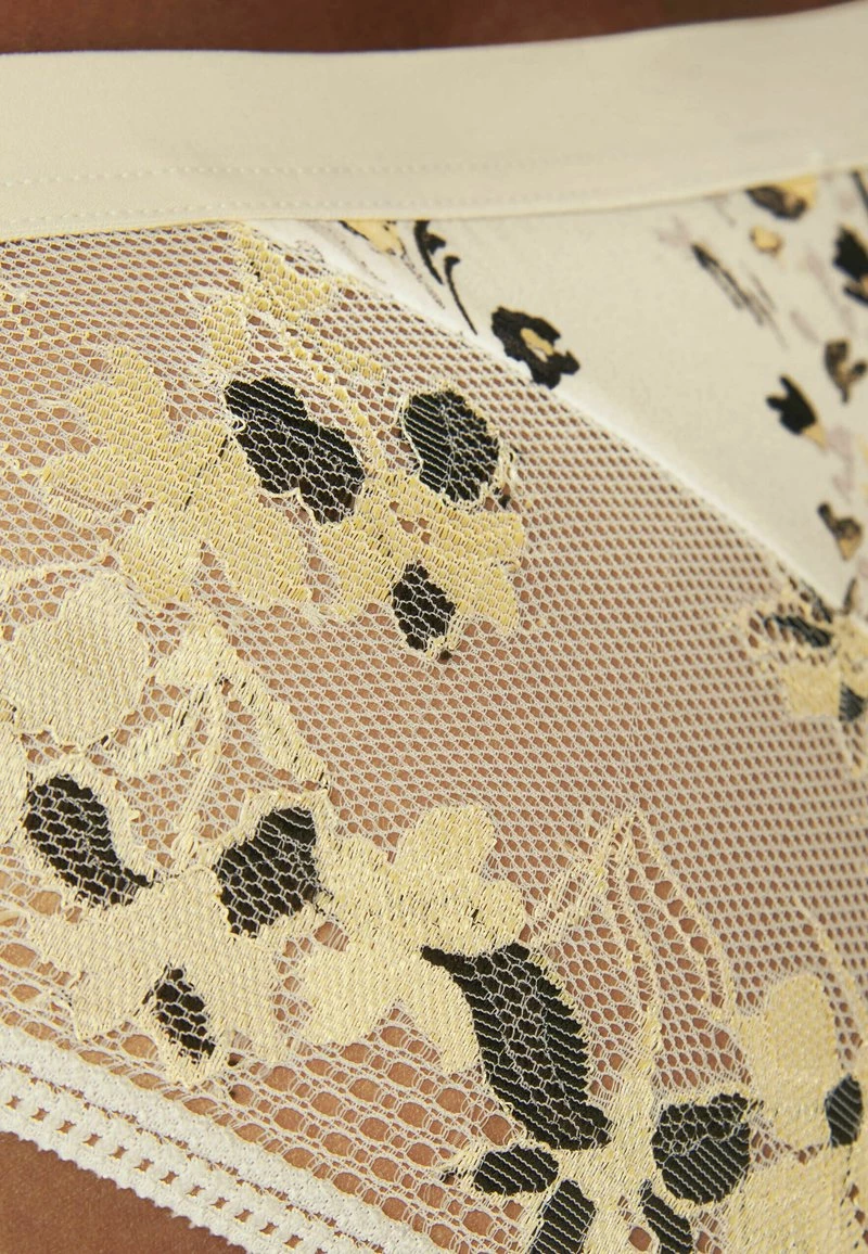 Triumph Electra Spotlight Slip Skin Light Combination Femme – Image 3