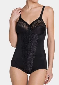Triumph Body Black Femme