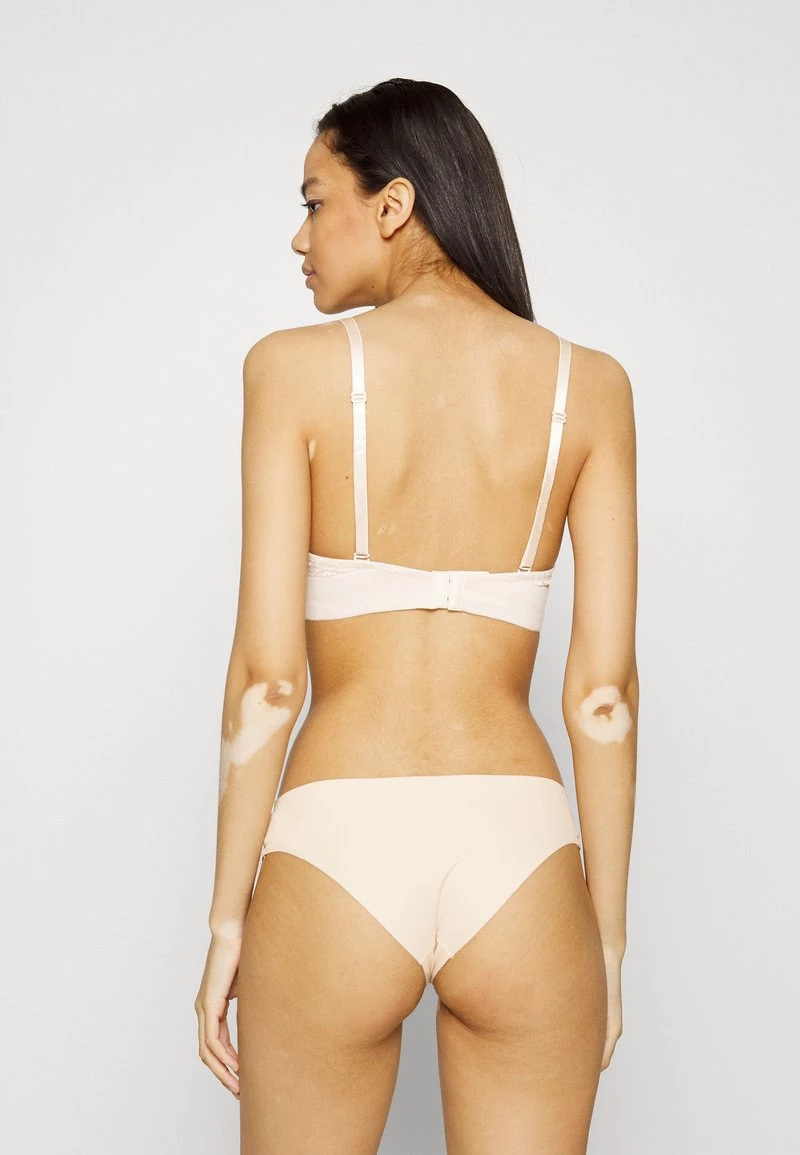 Triumph Femme VIVID SPOTLIGHT Soutien Gorge à Bretelles Amovibles Beige – Image 3