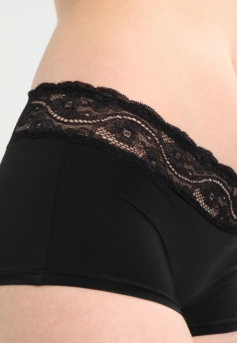 Triumph LOVELY MICRO SHORT Shorty Black Femme – Image 5