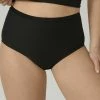 Triumph SMART MICRO Shorty Black Femme