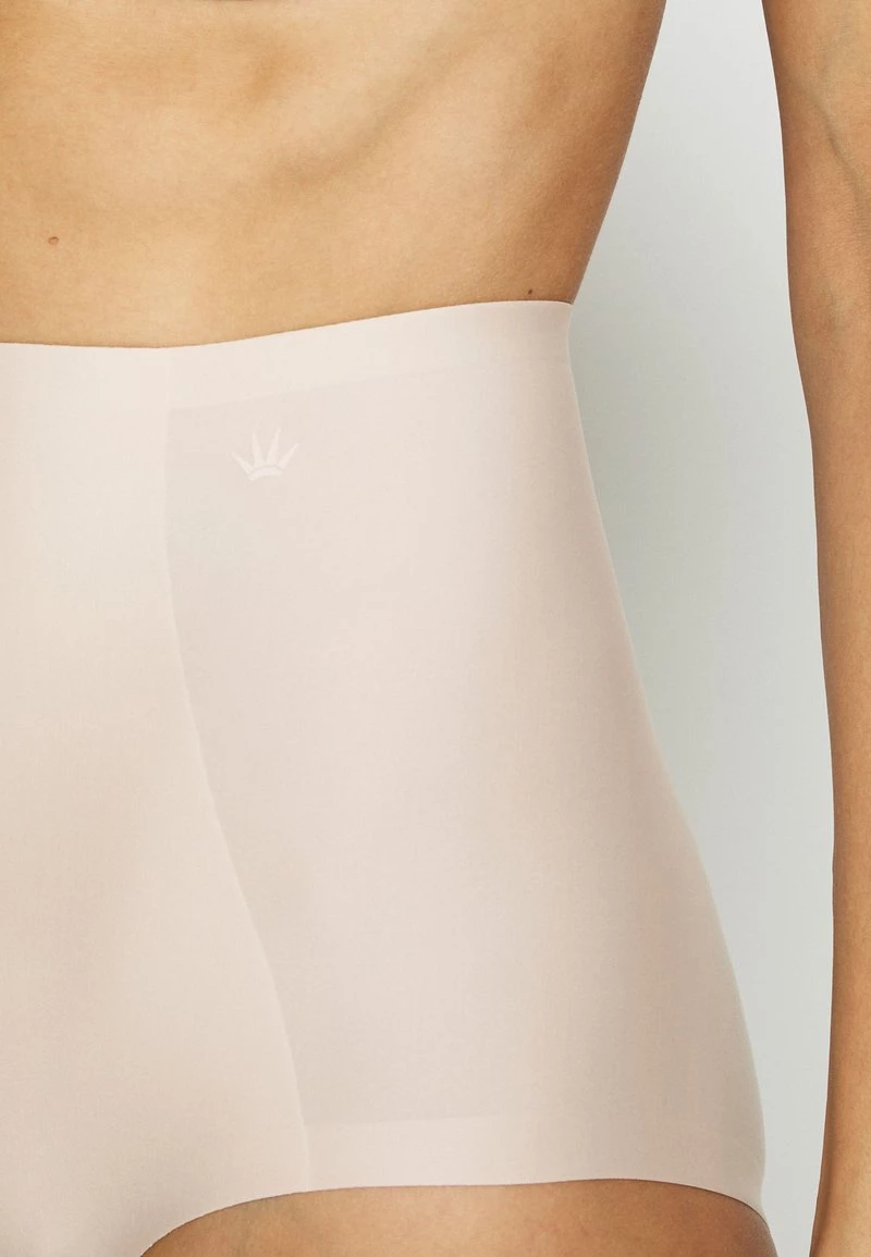 Triumph Femme MEDIUM SERIES HIGHWAIST PANT Lingerie Sculptante Nude/beige – Image 5